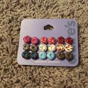Claire’s kid donut earrings